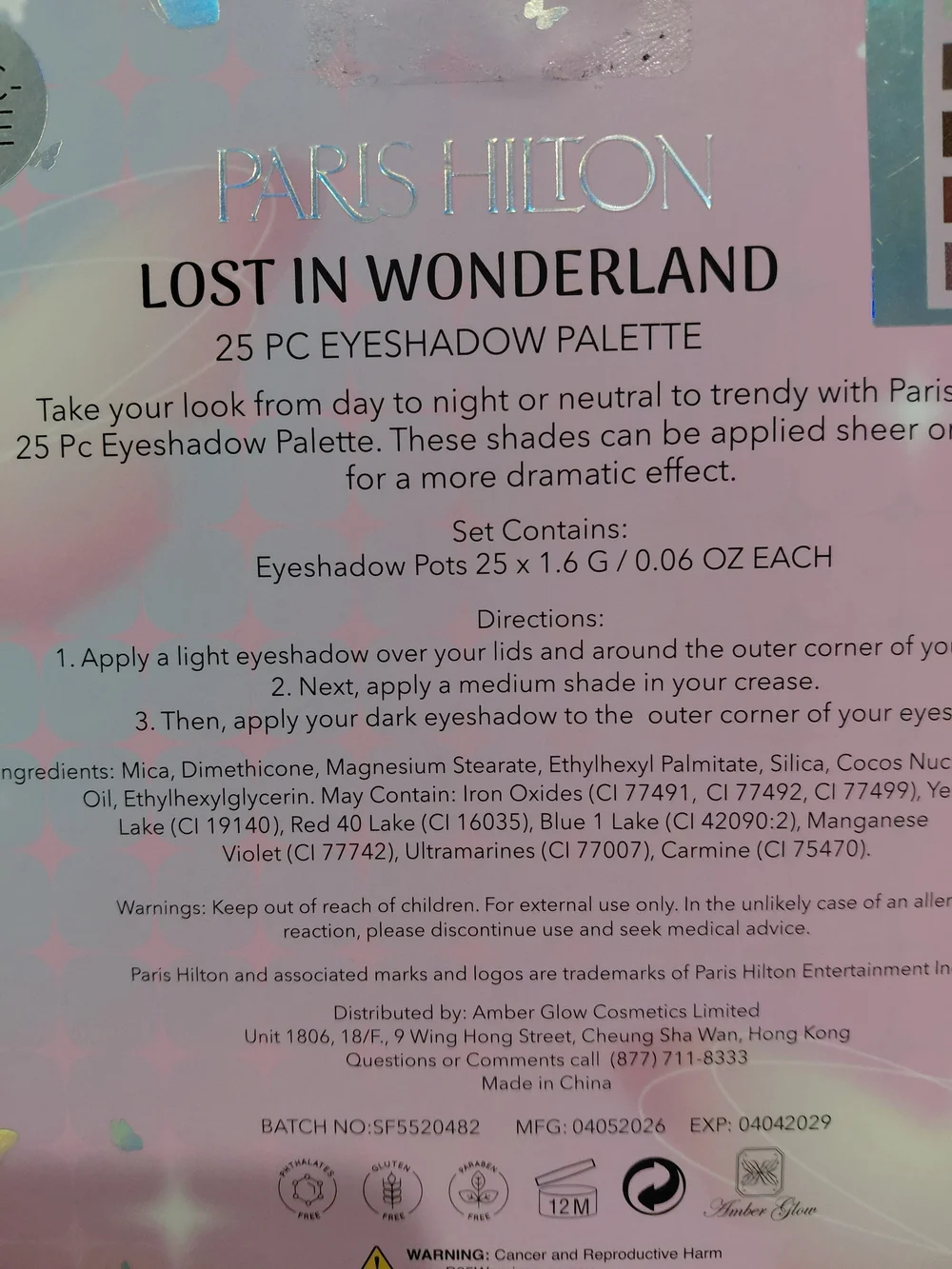 NWT Paris Hilton Lost in Wonderland 25-Piece Pink Eyeshadow Palette